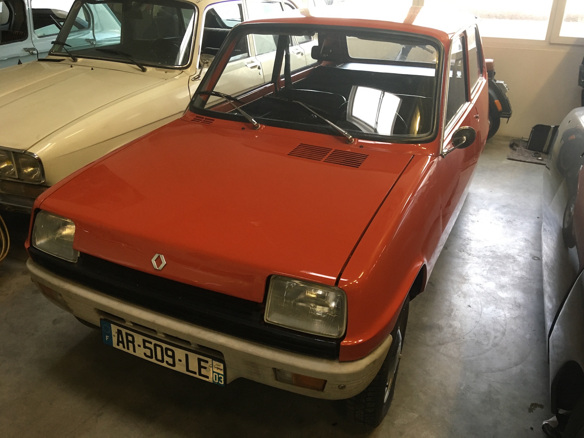 Renault 5L