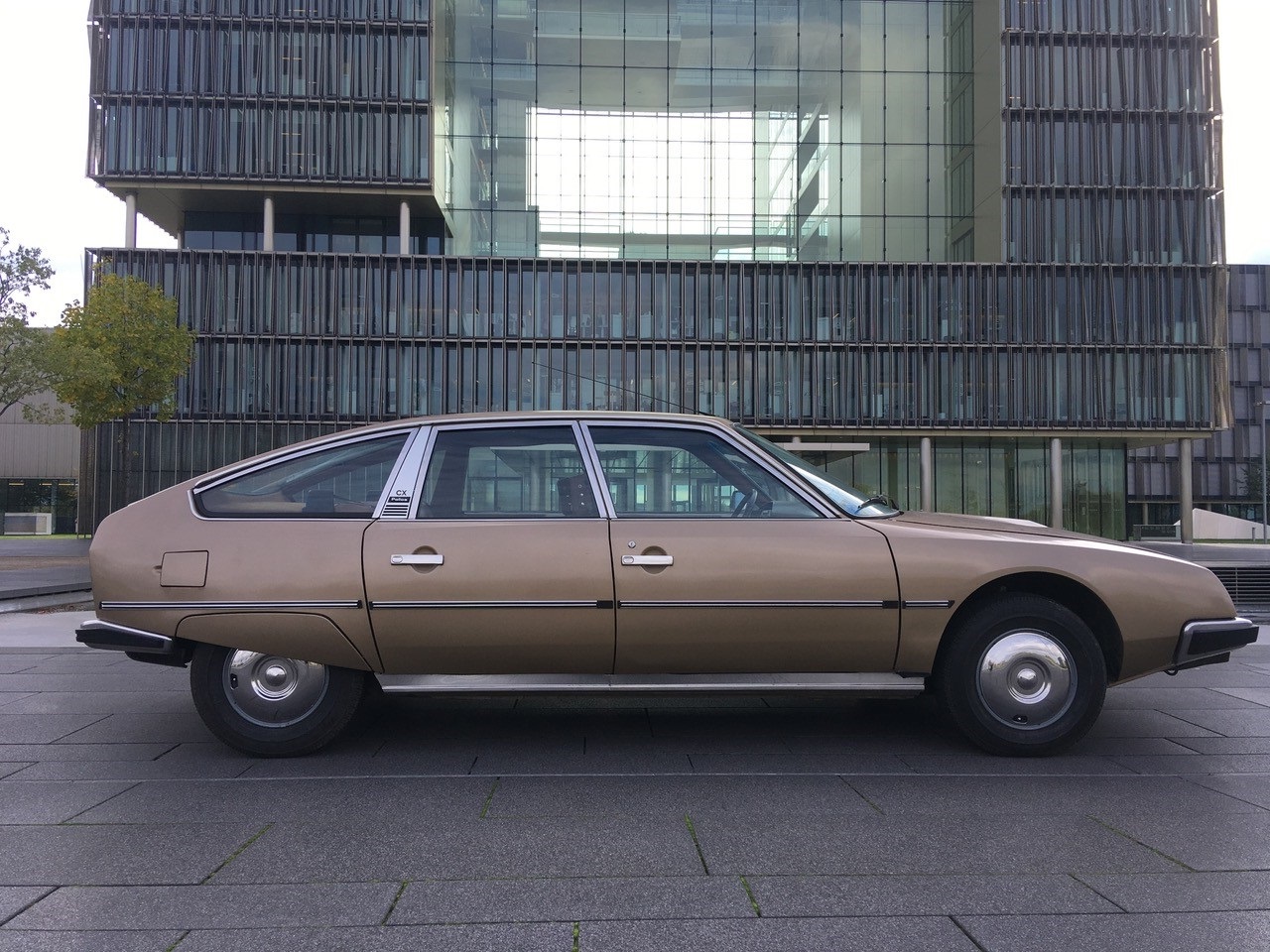 CX 2400 Pallas 