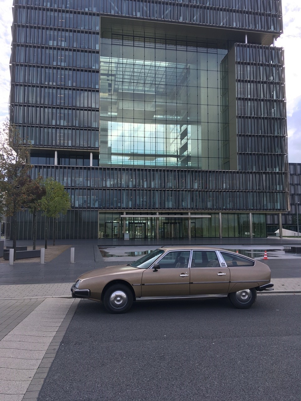 CX 2400 Pallas 