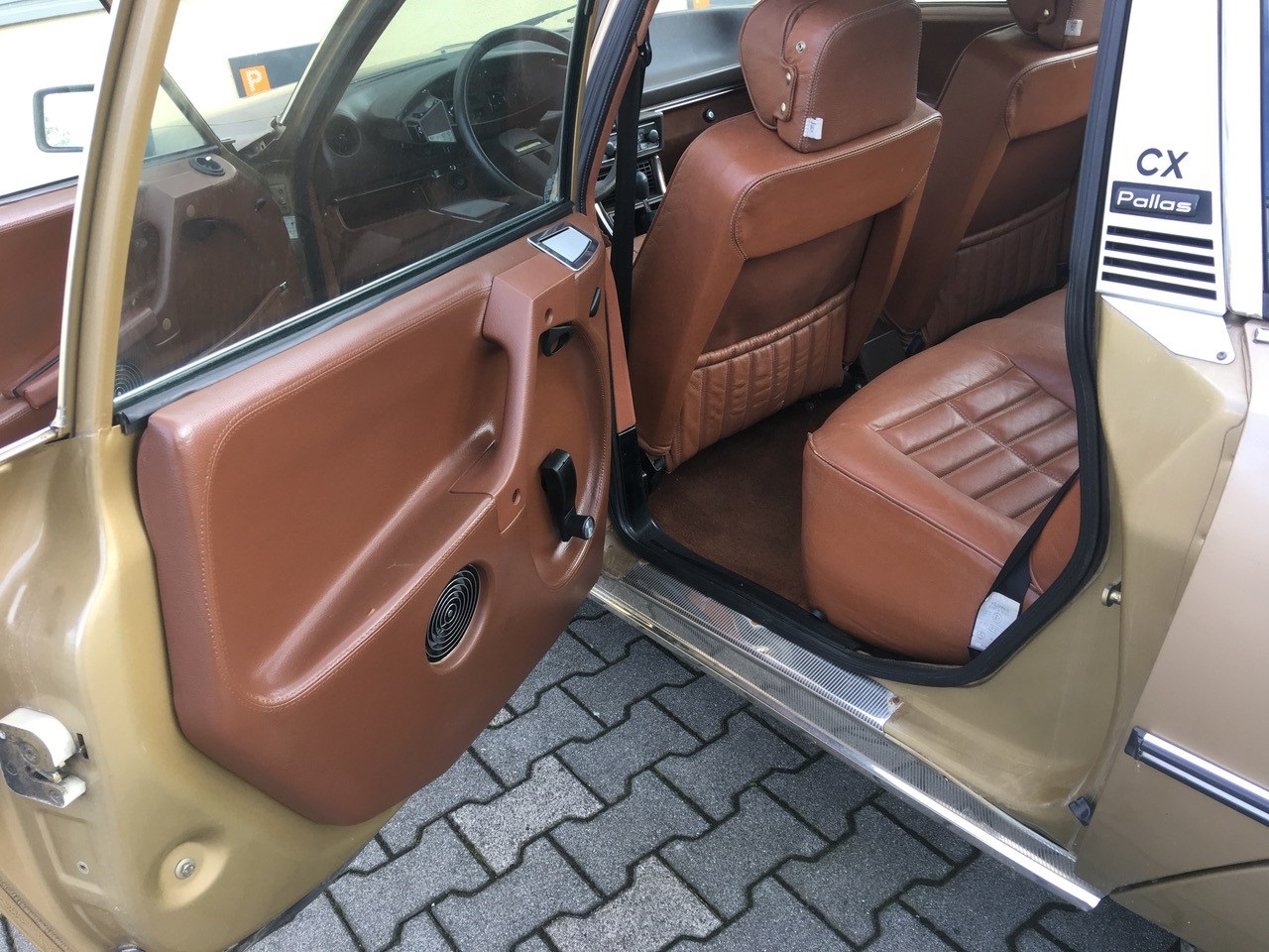 CX 2400 Pallas 