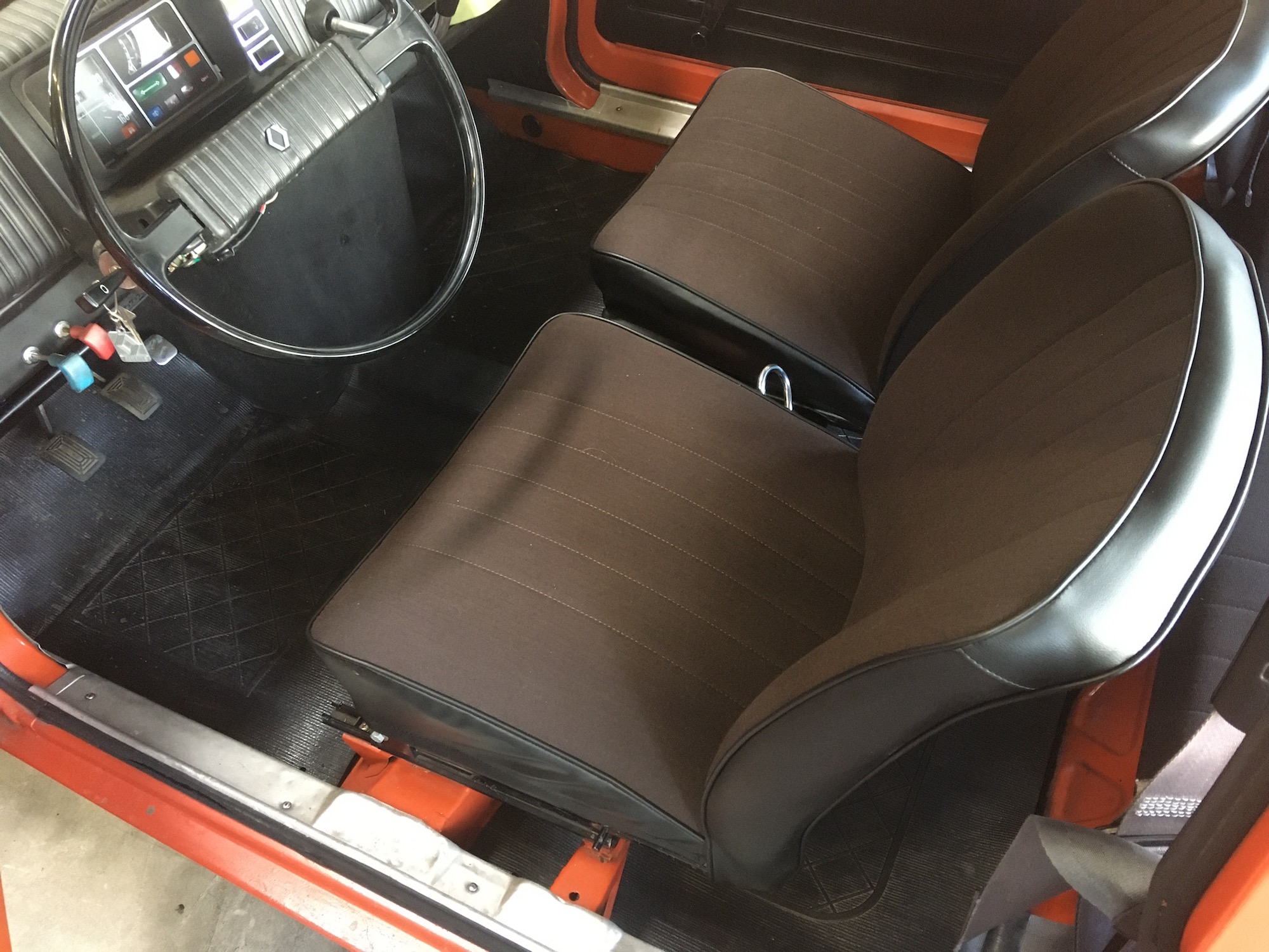Renault 5L